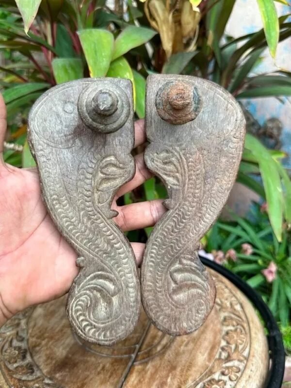 Ancient Old Wooden Hand Crafted Craved Hindu Saint Slipper Khadau