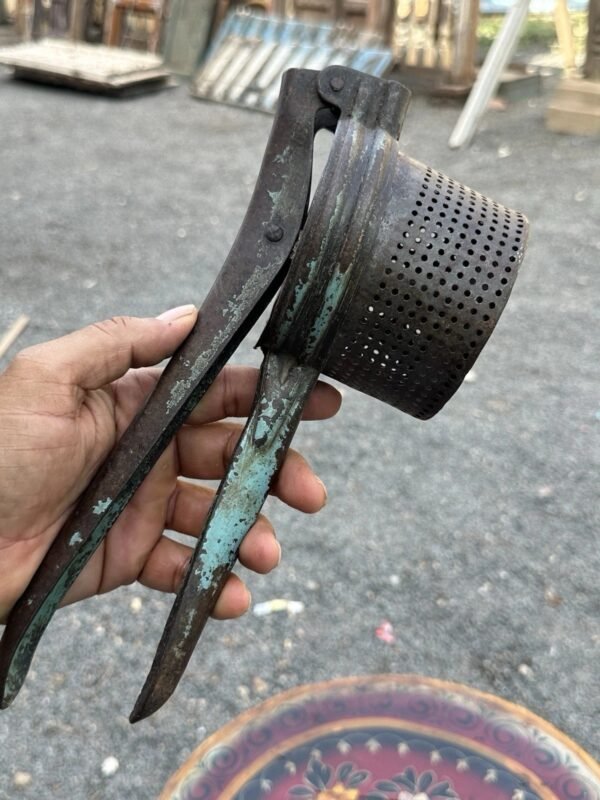 Antique Old Metal Noodle Press Machine – Vintage Kitchen Utility Tool3