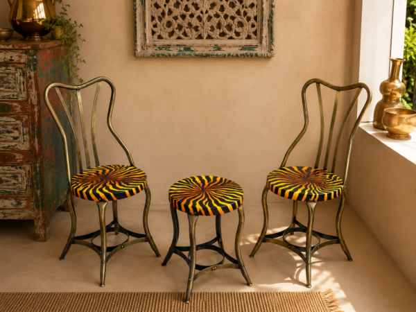 Vintage Iron Bistro Chair & Table Set – Tiger Print Hand-Painted Garden Furniture (3-Piece)